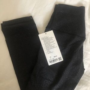 Lululemon Align Crop 21” in Polar Shift Emboss